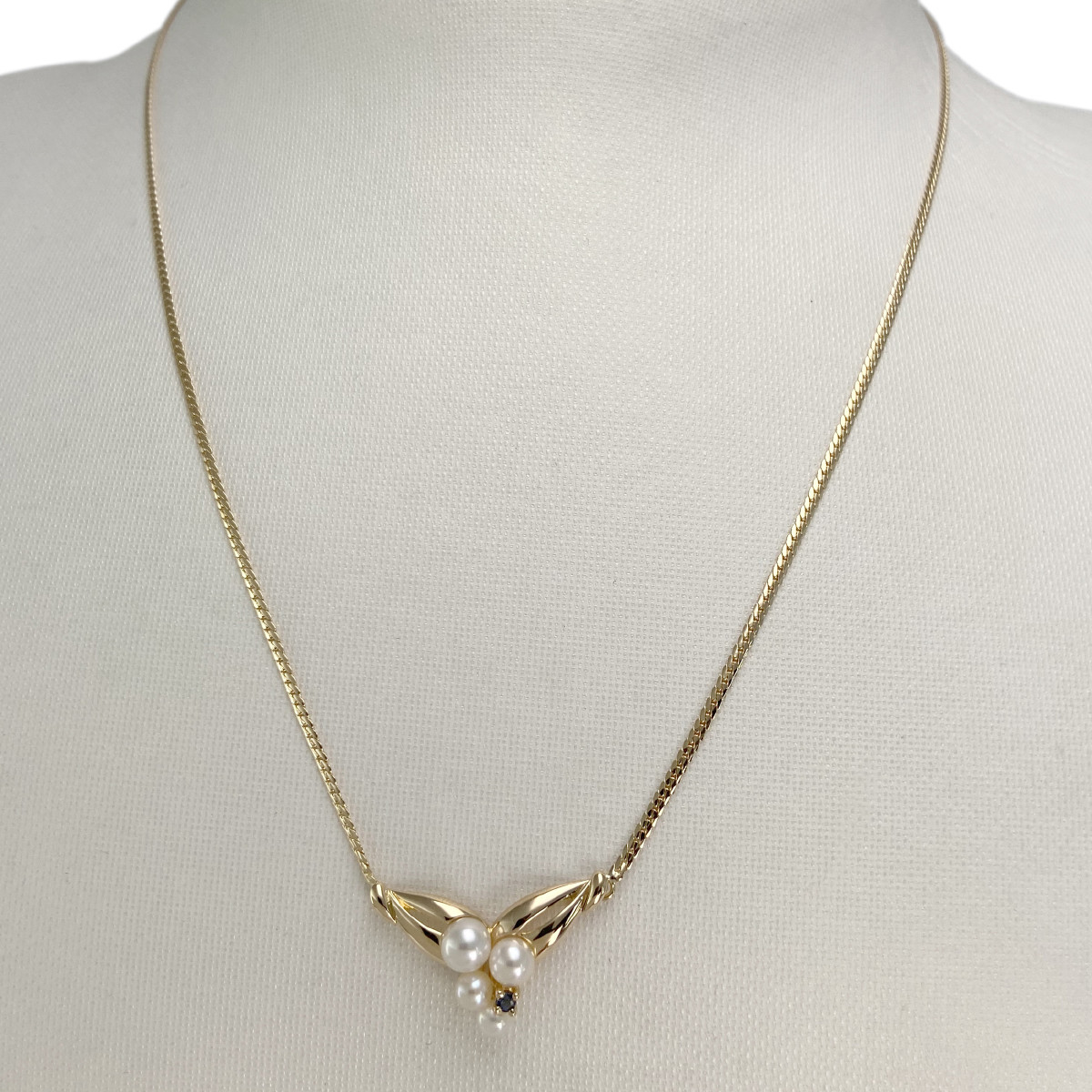 Collier d'occasion or 750 jaune maille anglaise perles de cultures saphir 42 cm - vue 2