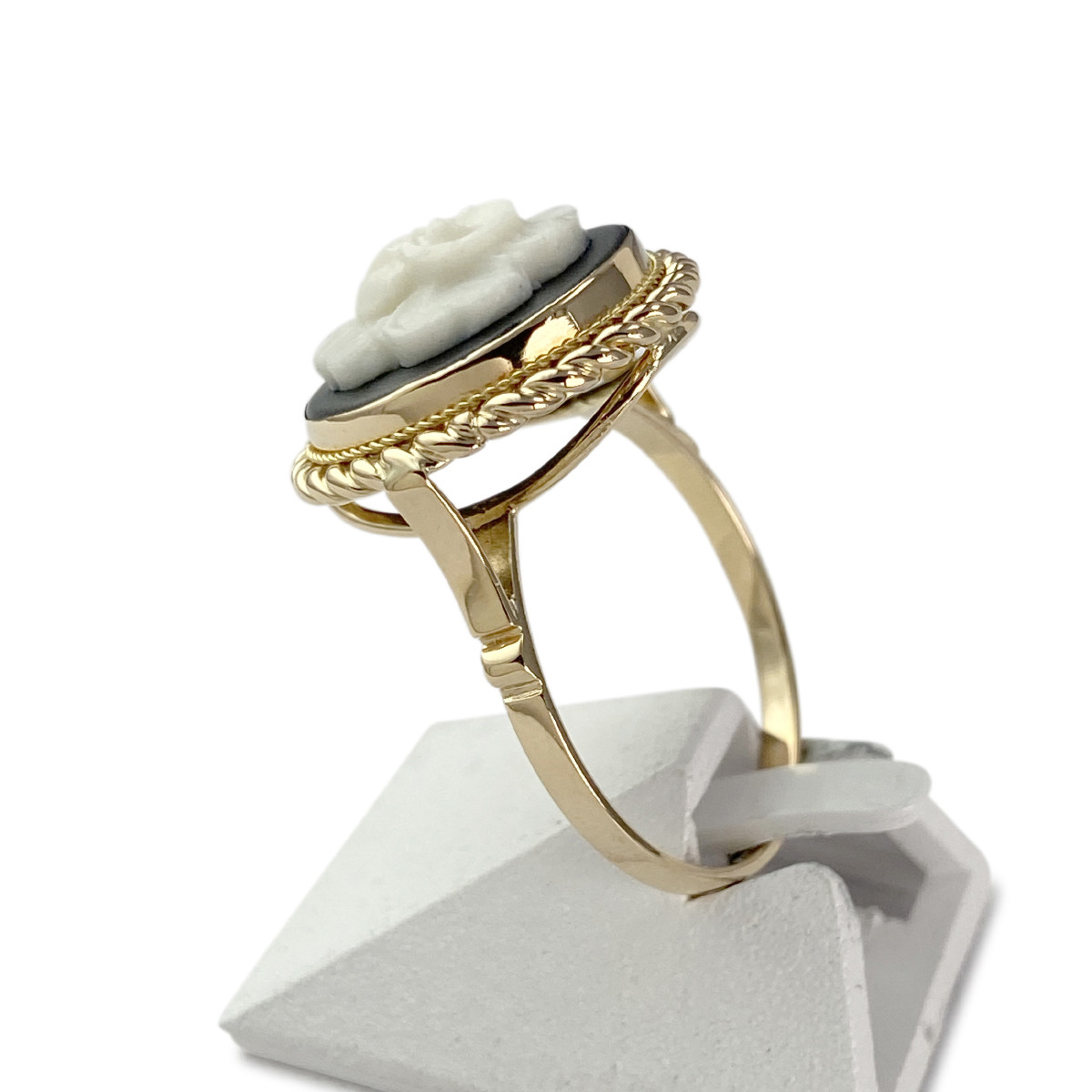 Bague d'occasion or 750 jaune camée - vue 2