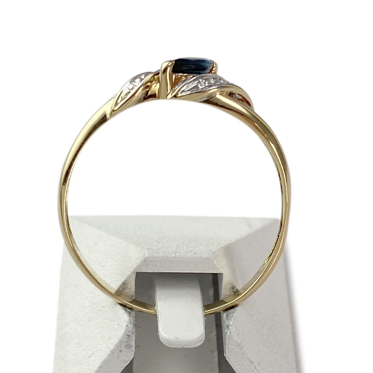 Bague d'occasion or 750 jaune et rhodié saphir diamants - vue 3