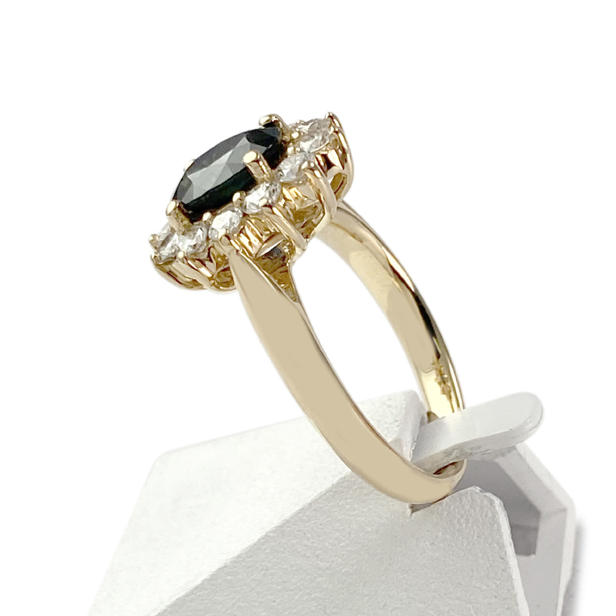 Bague d'occasion or 750 jaune saphir 12 diamants - vue 2