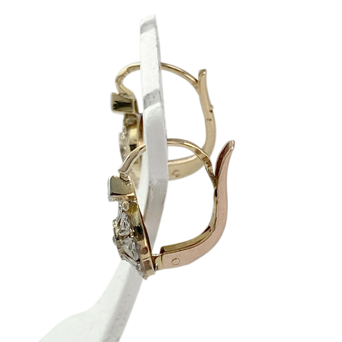 Boucles d'oreilles dormeuses d'occasion 2 ors 750 diamants - vue 2