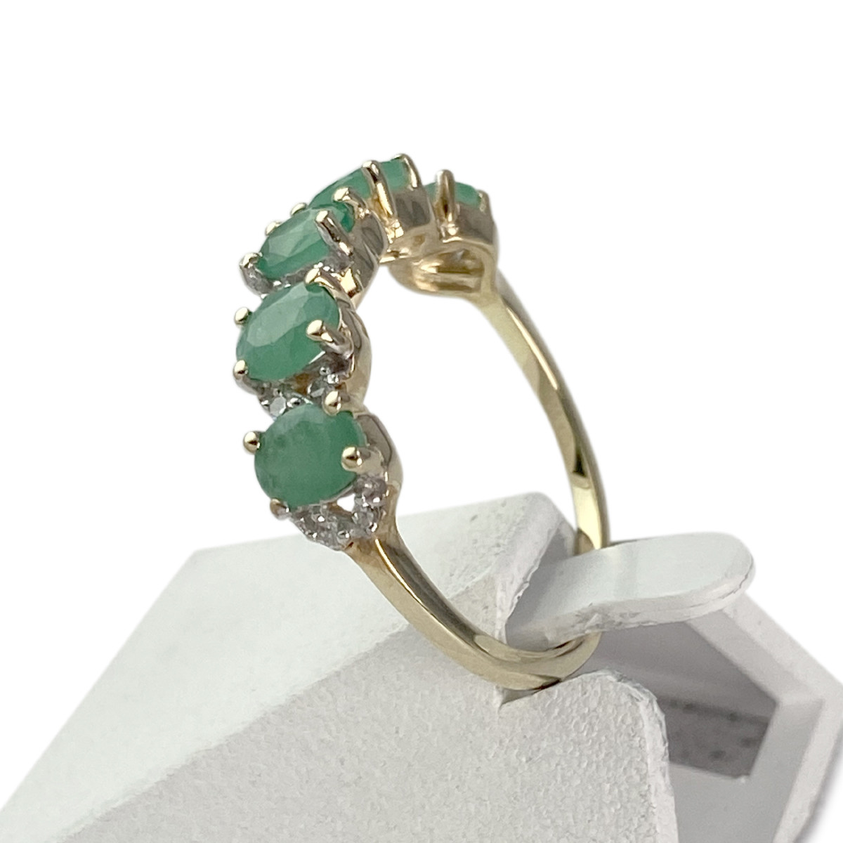 Bague d'occasion or 375 2 tons émeraudes diamants - vue 2