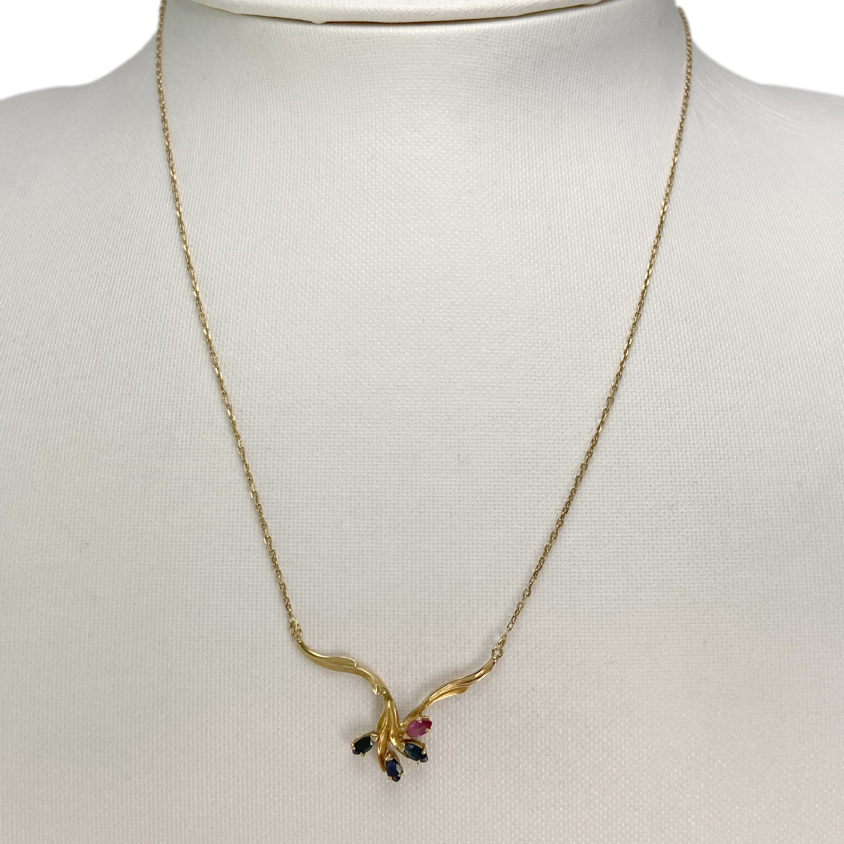 Collier d'occasion or 750 jaune saphirs rubis 43 cm - vue 2