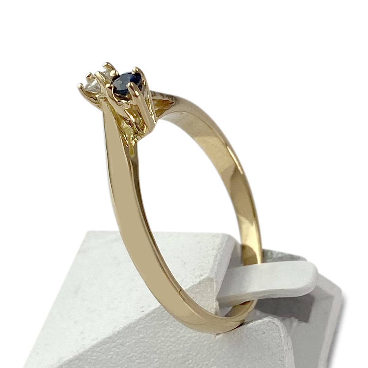 Bague d'occasion or 750 jaune saphir diamant - vue 2
