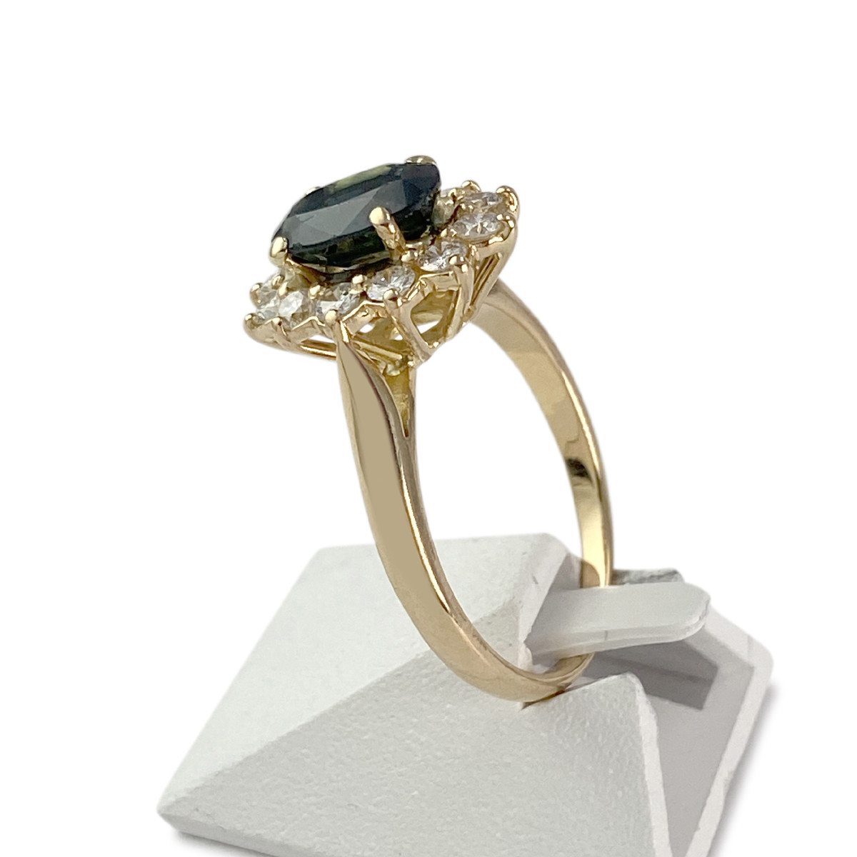 Bague d'occasion or 750 jaune saphir diamants - vue 2