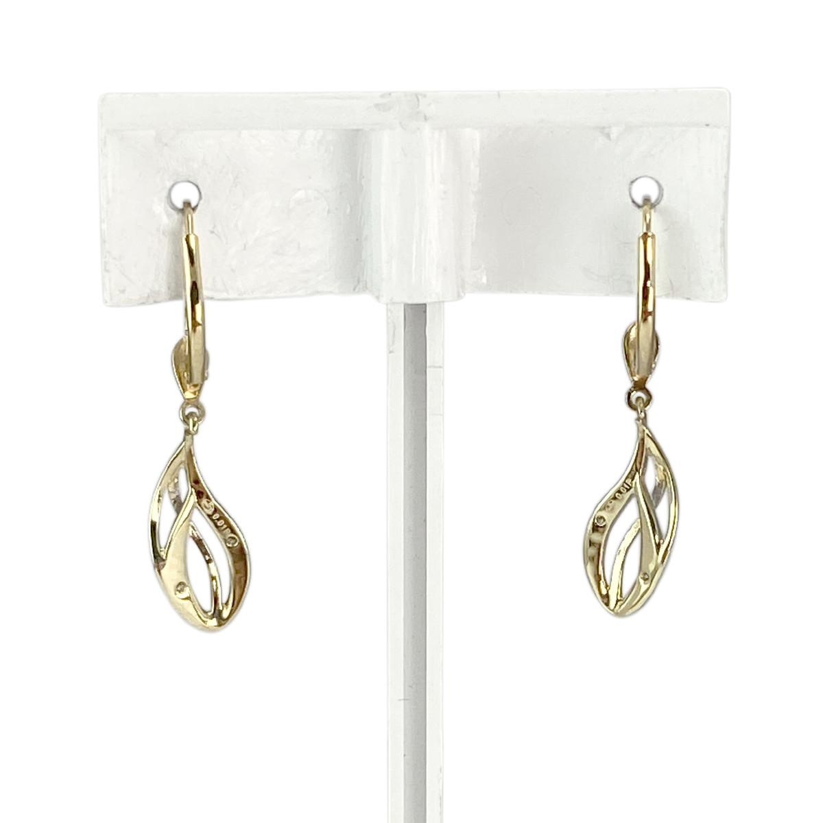 Boucles d'oreilles d'occasion or 375 jaune et rhodié diamants - vue 3