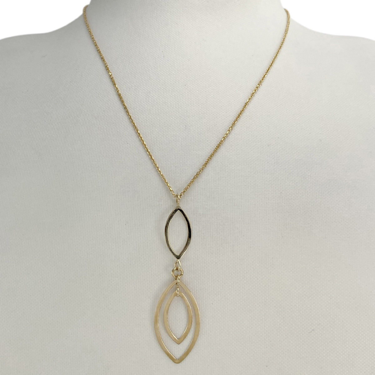 Collier d'occasion or 750 jaune maille forçat 43 cm - vue 2