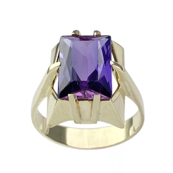 Tweedehands ring in 585 geelgoud met synthetisch korund