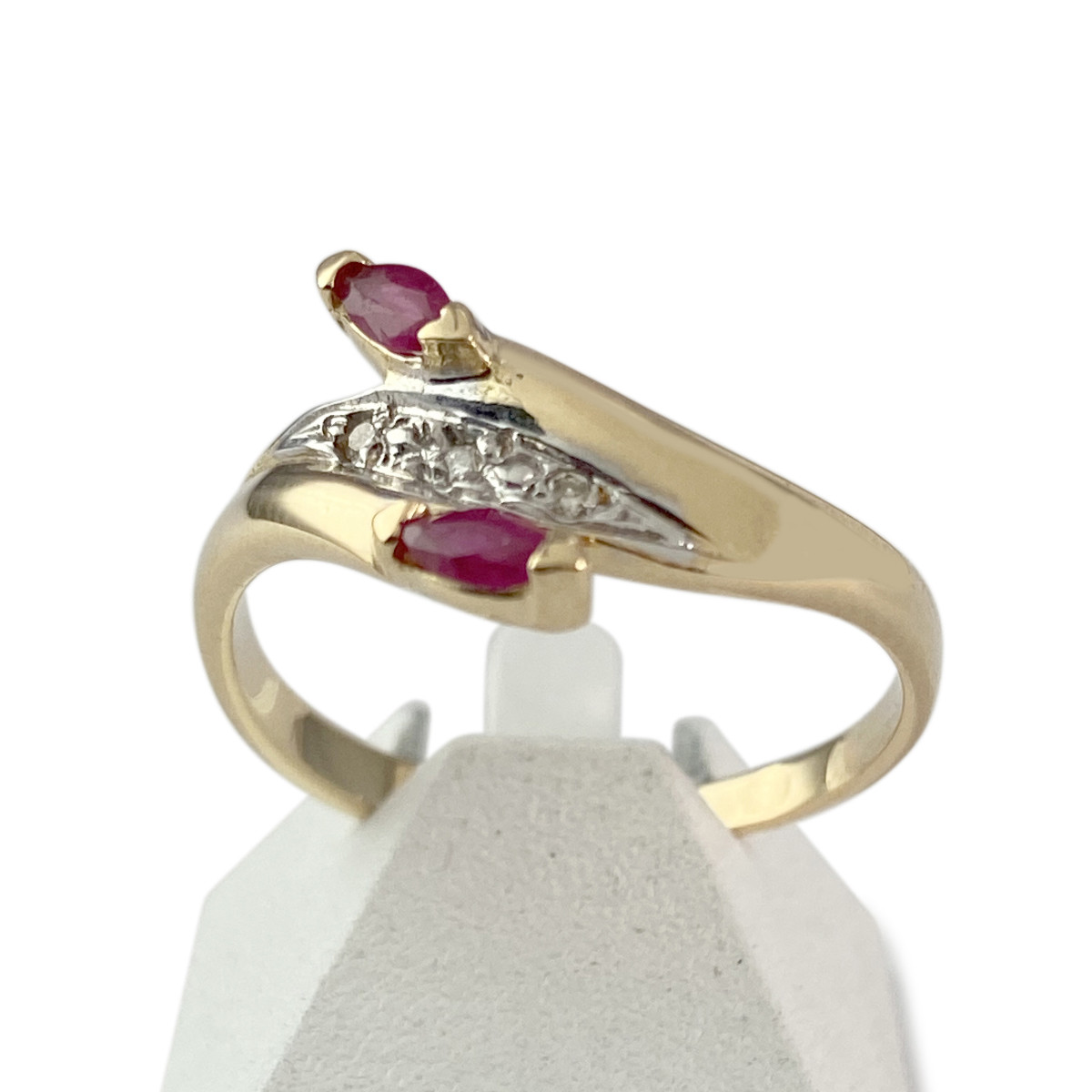 Bague d'occasion or 750 2 tons rubis diamants