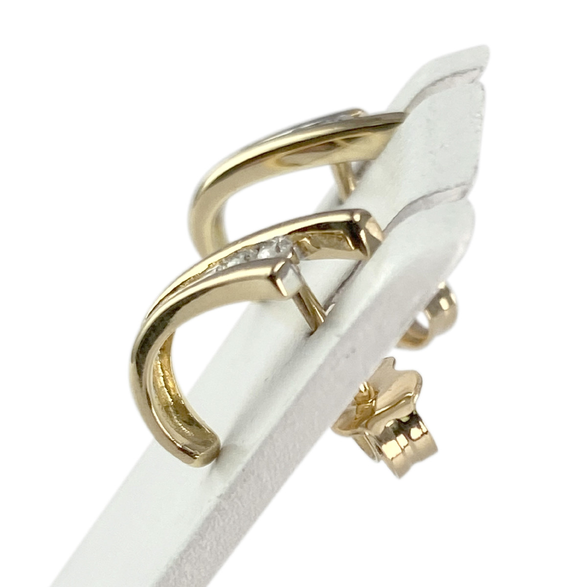 Boucles d'oreilles clous d'occasion 2 ors 750 diamants - vue 2