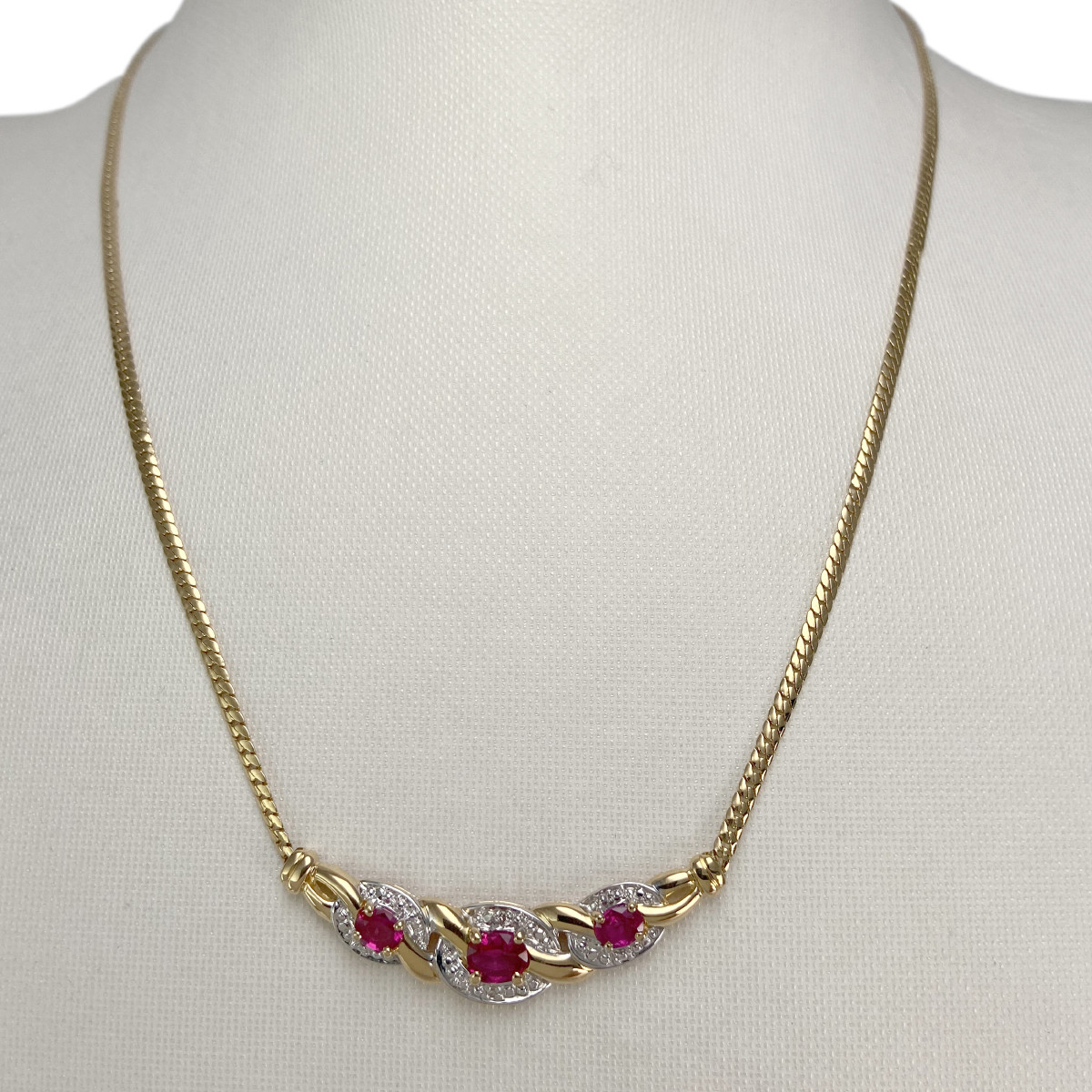 Collier d'occasion or 750 2 tons rubis diamants - vue 2