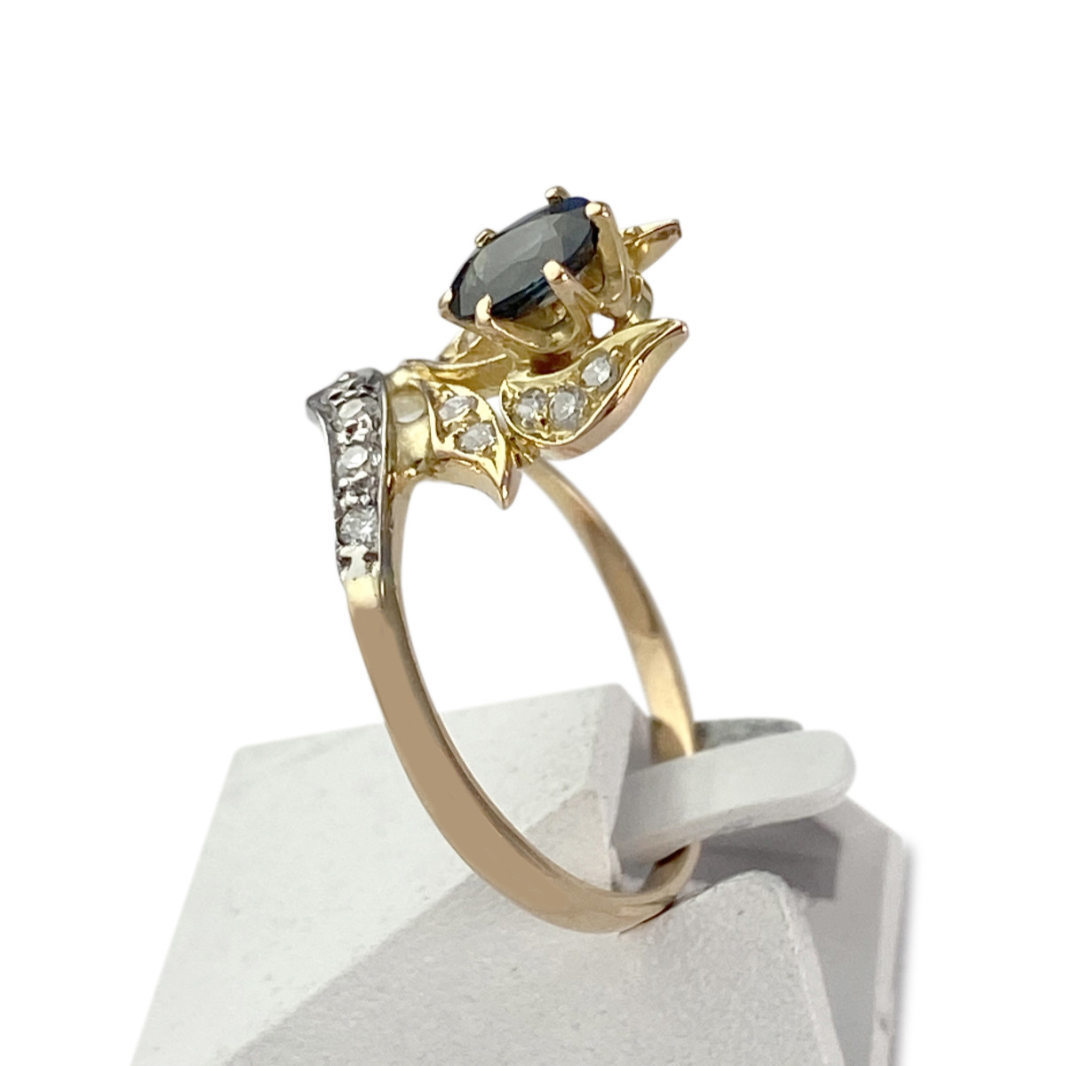 Bague d'occasion or 750 2 tons saphir diamants - vue 2