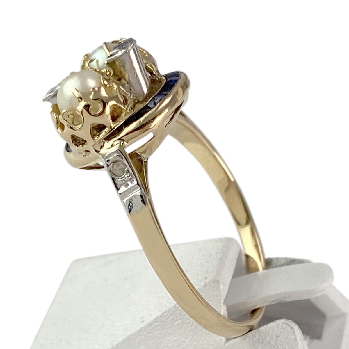 Bague d'occasion or 750 2 tons perles de culture saphirs diamants - vue 2