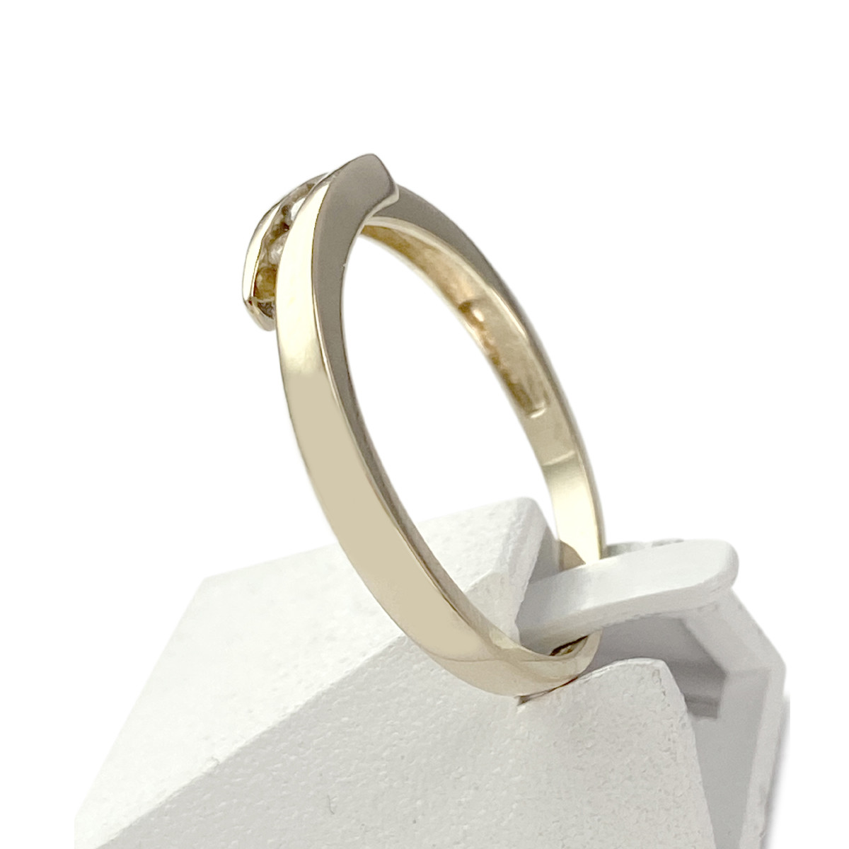 Bague d'occasion or 375 jaune diamants - vue 2
