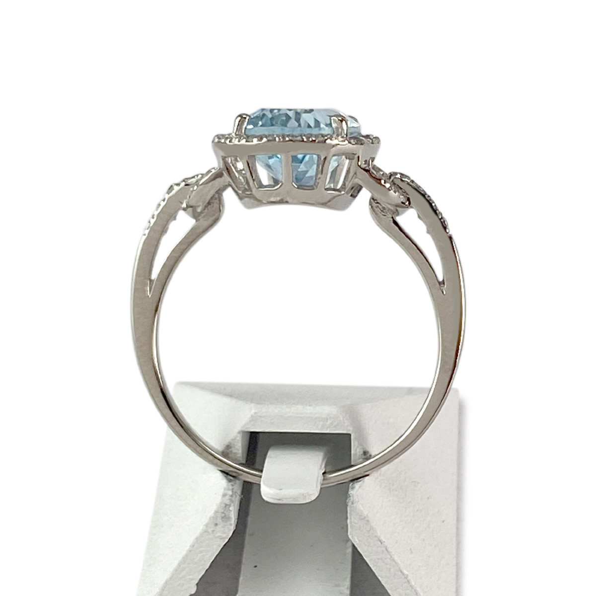 Bague d'occasion or 750 blanc topaze bleue traitée et diamants - vue 3
