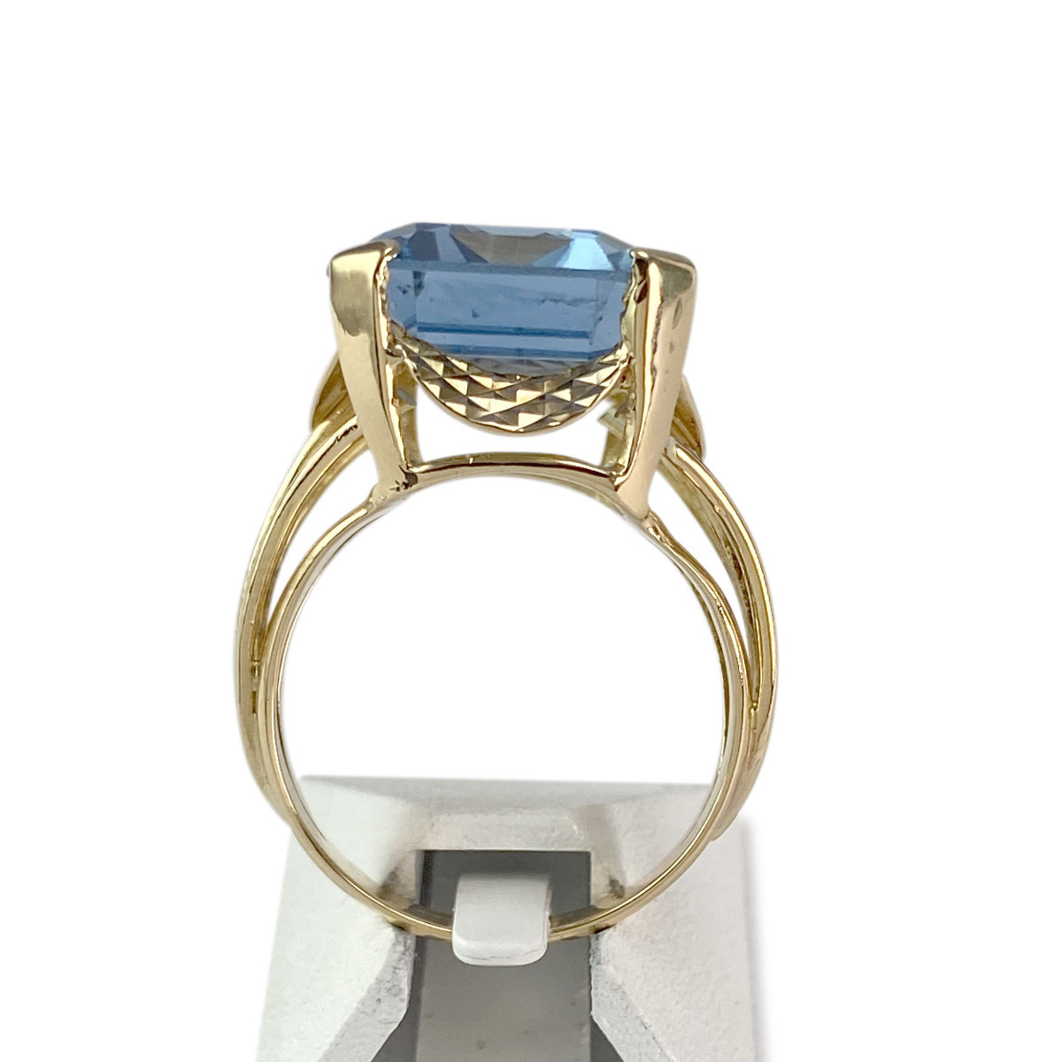 Bague d'occasion or 750 jaune spinelle synthétique - vue 3
