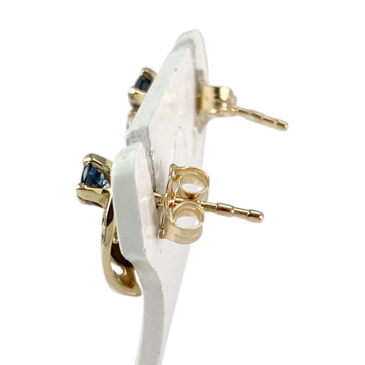 Boucles d'oreilles clous d'occasion or 750 jaune saphirs zirconias - vue 2