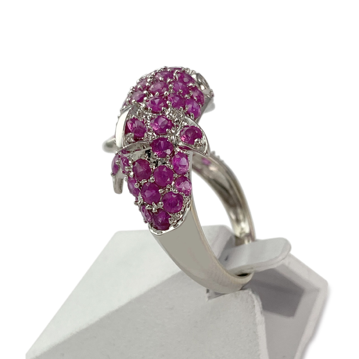 Bague dauphin d'occasion or 585 blanc rubis diamants - vue 2
