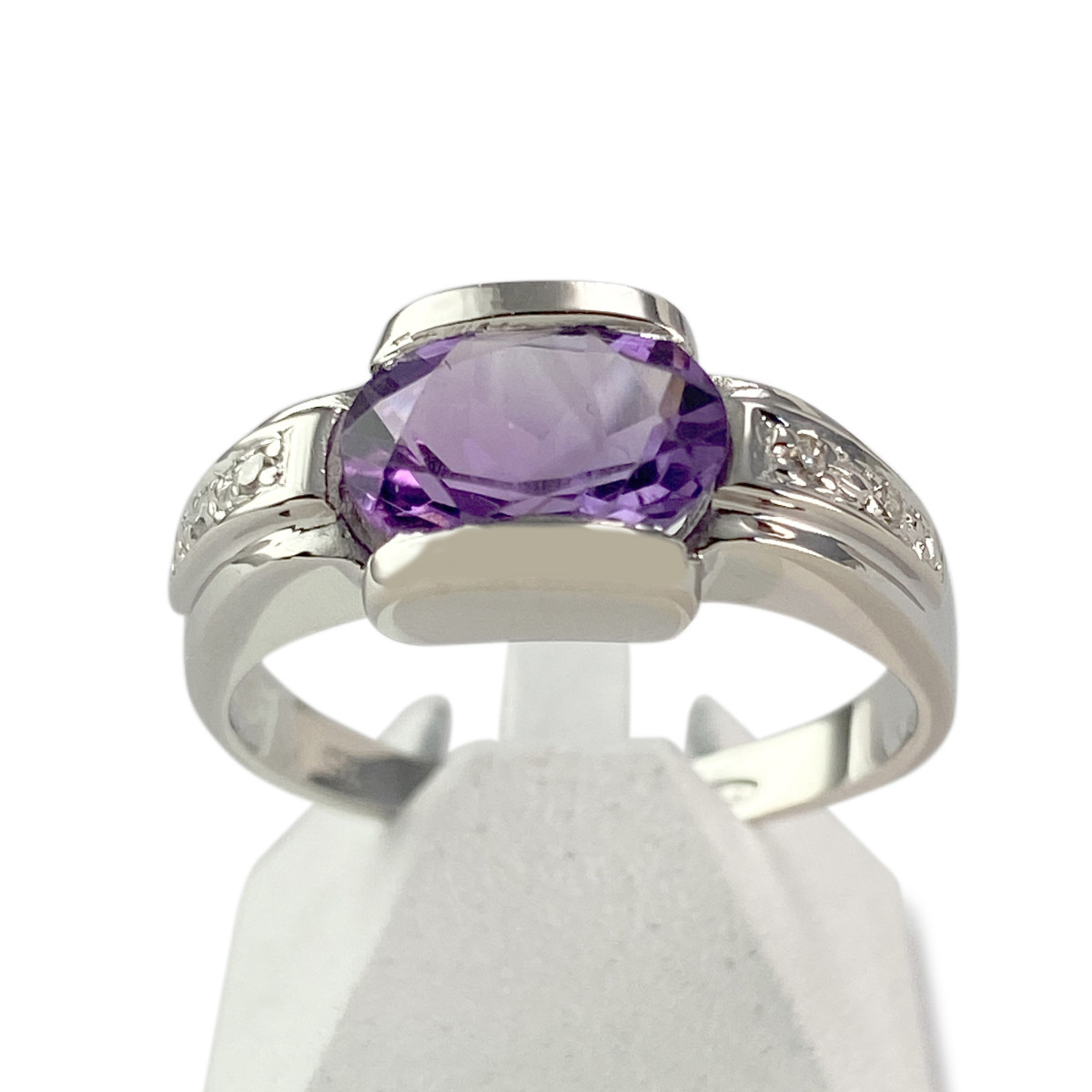 Bague d'occasion or 750 blanc améthyste diamants