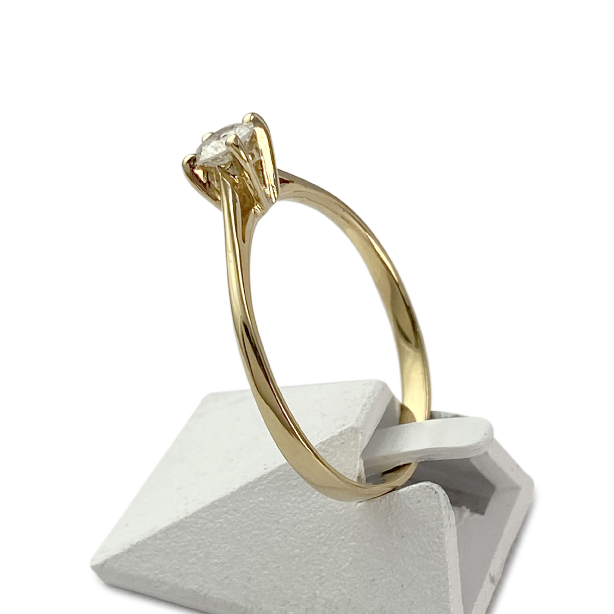 Solitaire d'occasion or 750 jaune diamant - vue 2