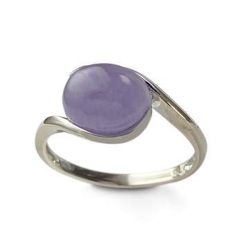 Tweedehands gouden 750 witte jade ring