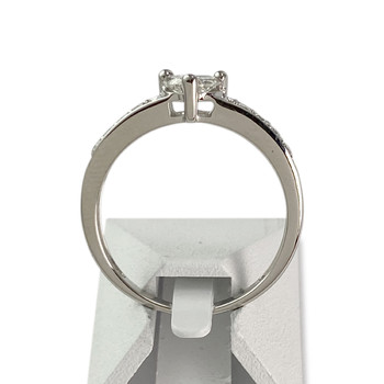 Tweedehands goud 750 witte diamanten ring