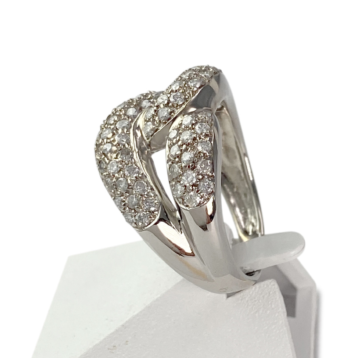 Second hand gold 750 white diamonds ring - view 2