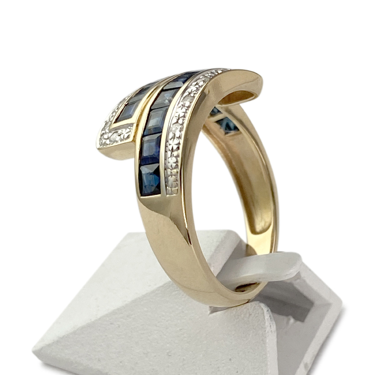 Bague d'occasion or 750 2 tons diamants saphirs - vue 2
