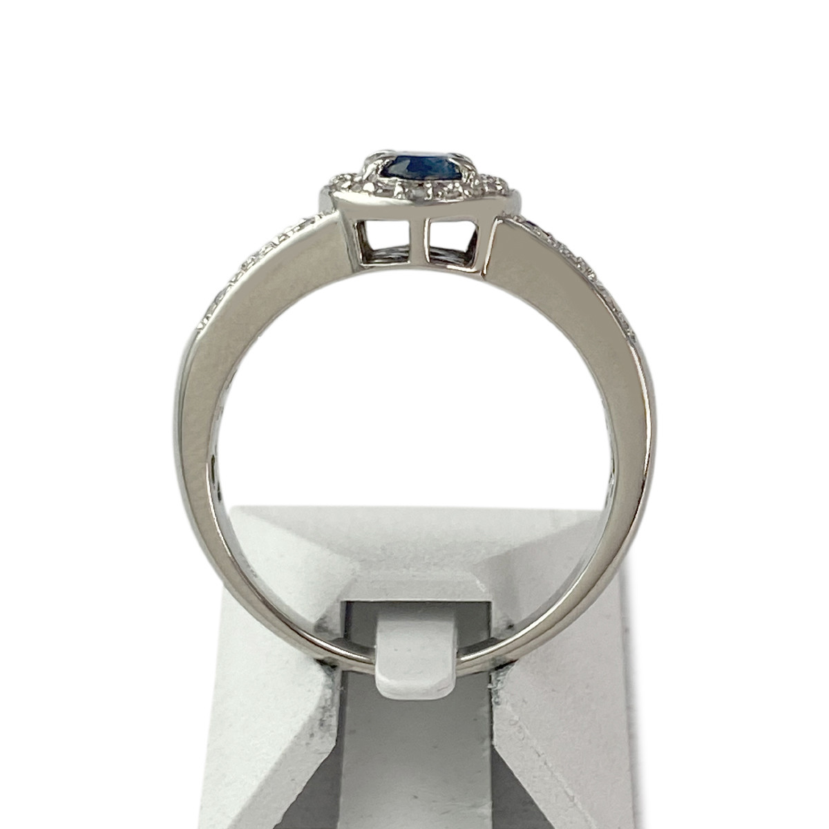Bague d'occasion or 750 blanc saphirs diamants - vue 3