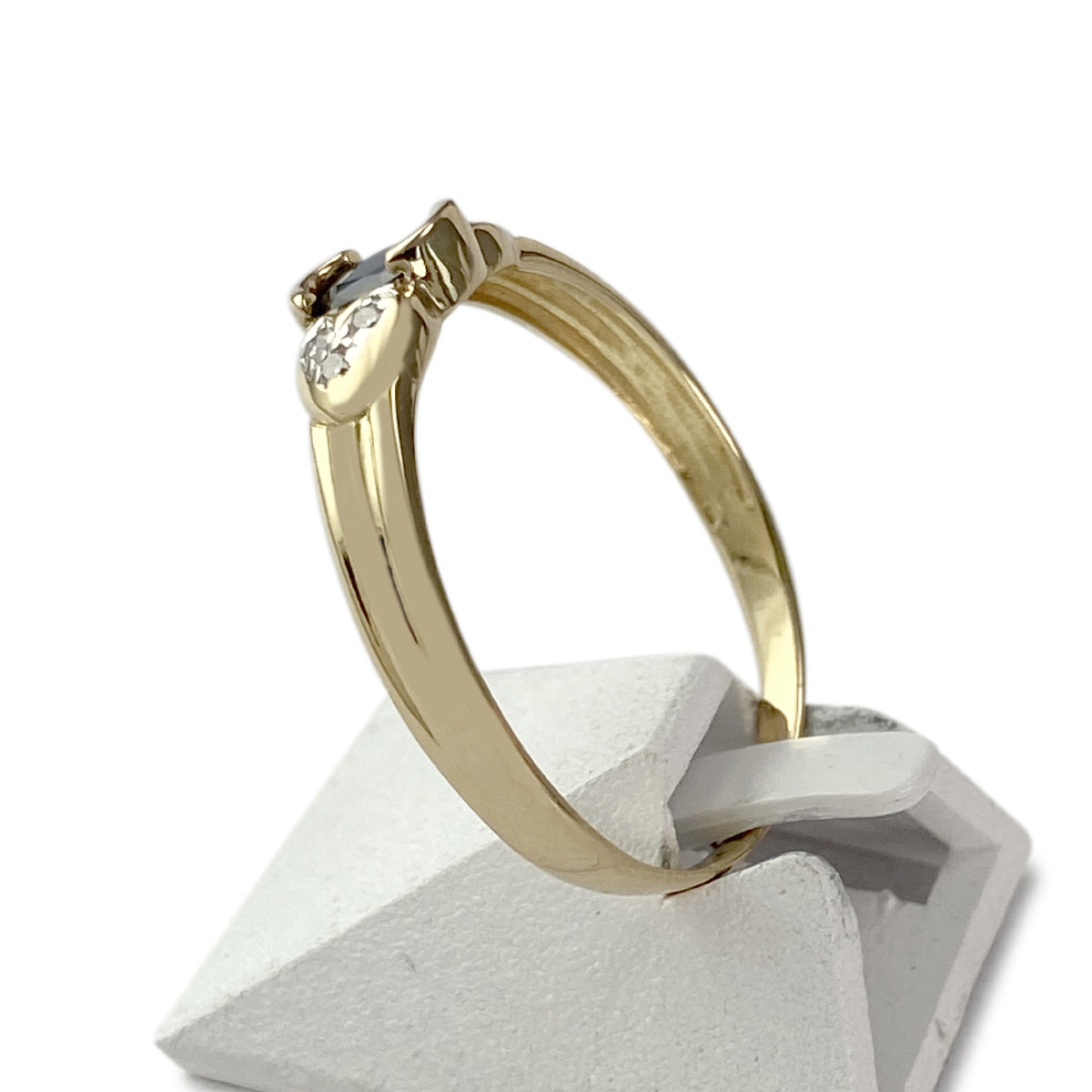 Bague d'occasion or 750 jaune saphir diamants - vue 2