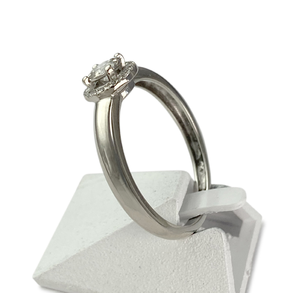 Bague d'occasion or 750 blanc diamants - vue 2