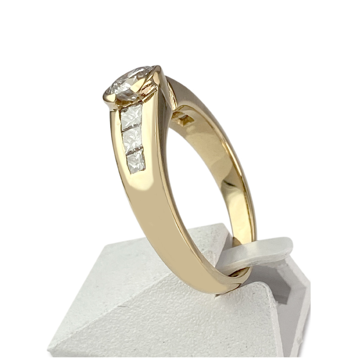 Bague d'occasion or 750 jaune diamants - vue 2