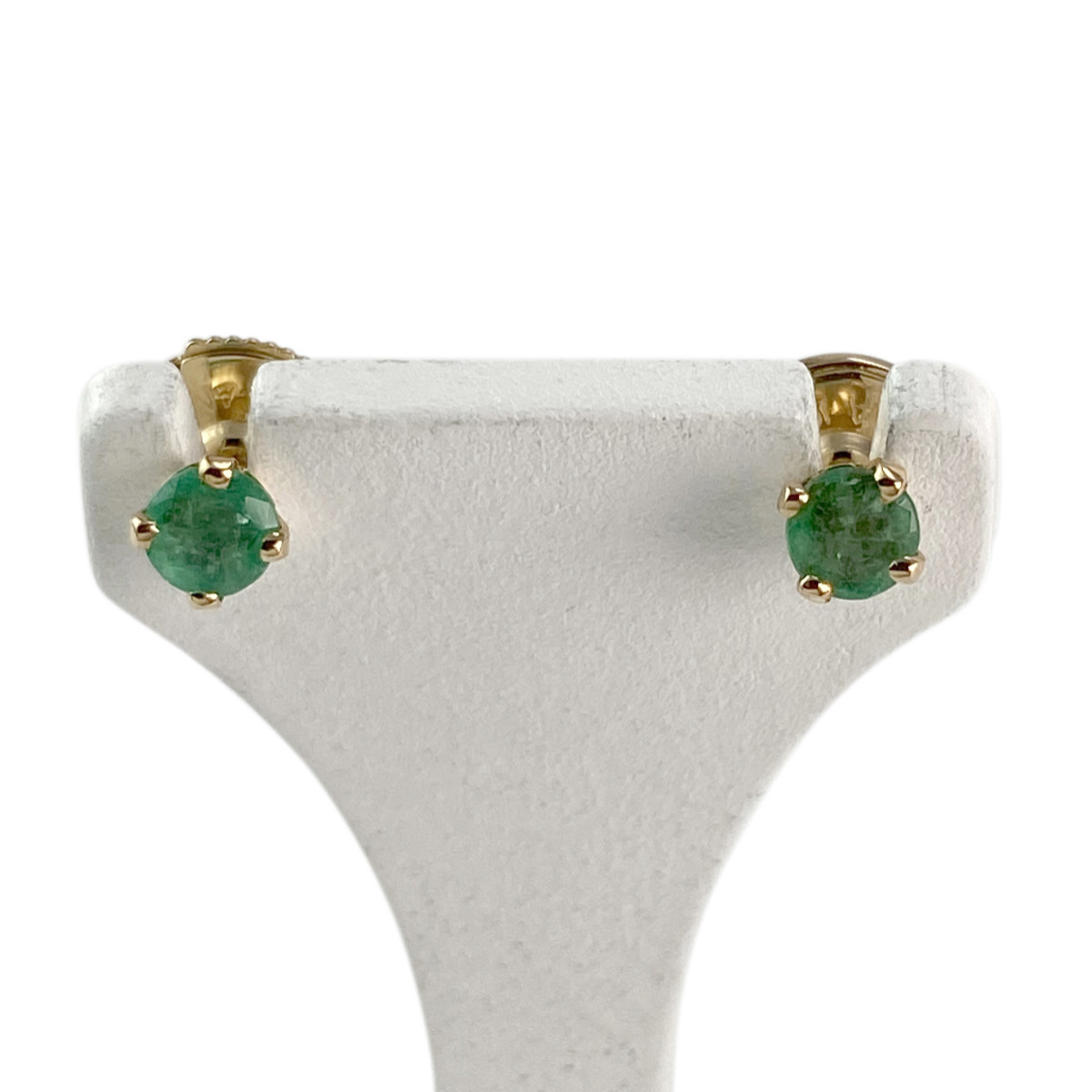 Boucles d'oreille clous d'occasion or 750 jaune émeraudes