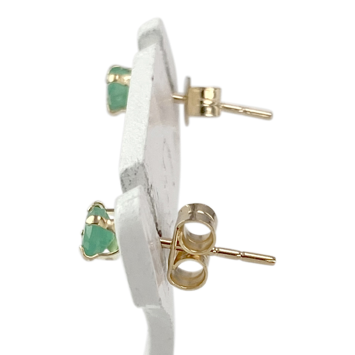 Boucles d'oreilles clous d'occasion or 750 jaune émeraudes - vue 2