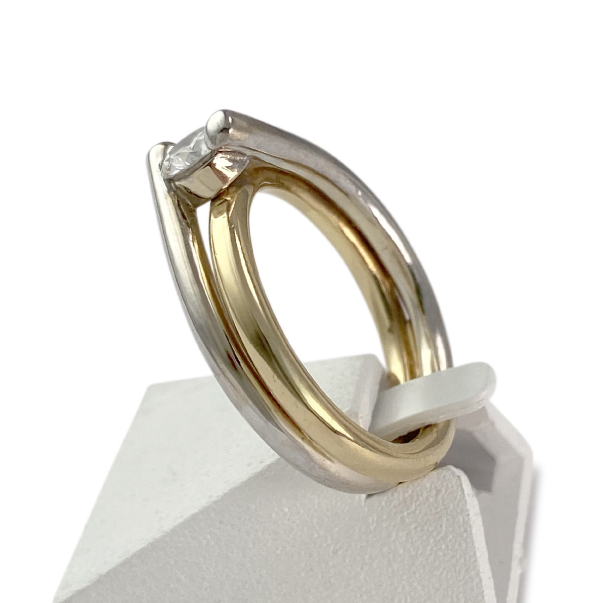 Solitaire d'occasion or 750 2 tons diamant - vue 2