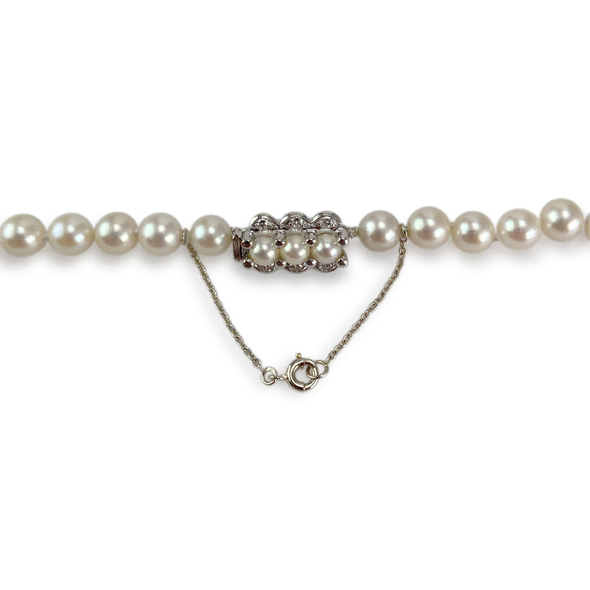 Collier en chute d'occasion or 750 blanc perles de culture du japon diamants 51 cm - vue 3