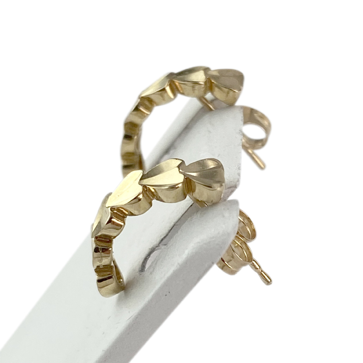Boucles d'oreilles clous d'occasion or 375 jaune - vue 2