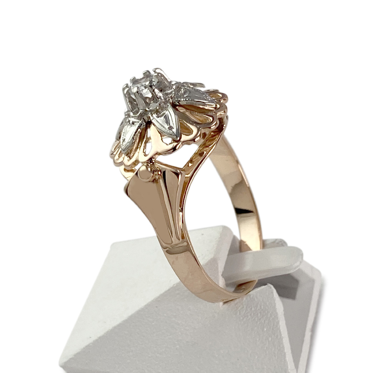 Bague d'occasion 2 ors 750 spinelle synthétique - vue 2