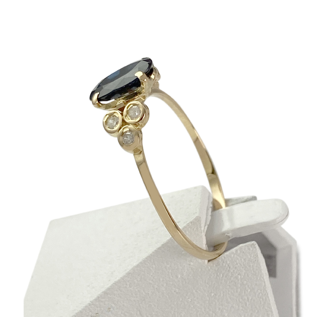 Bague d'occasion or 750 jaune saphir diamant - vue 2