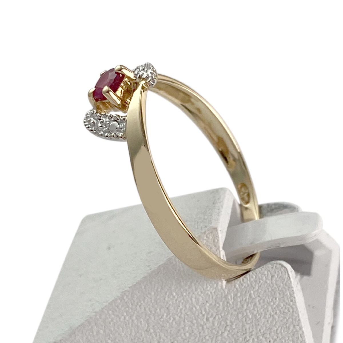 Bague d'occasion or 750 jaune rubis - vue 2