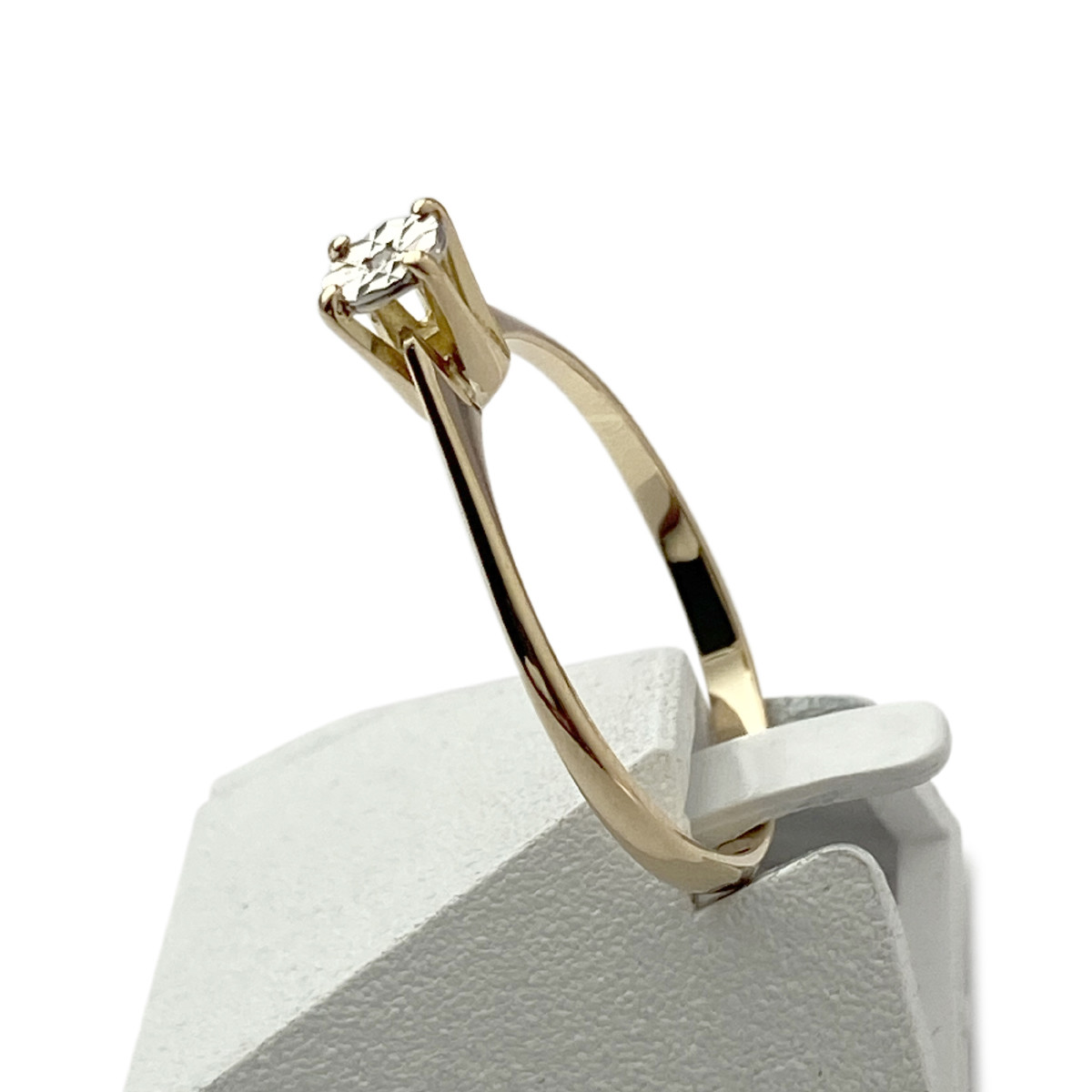 Solitaire d'occasion or 750 jaune diamant - vue 2