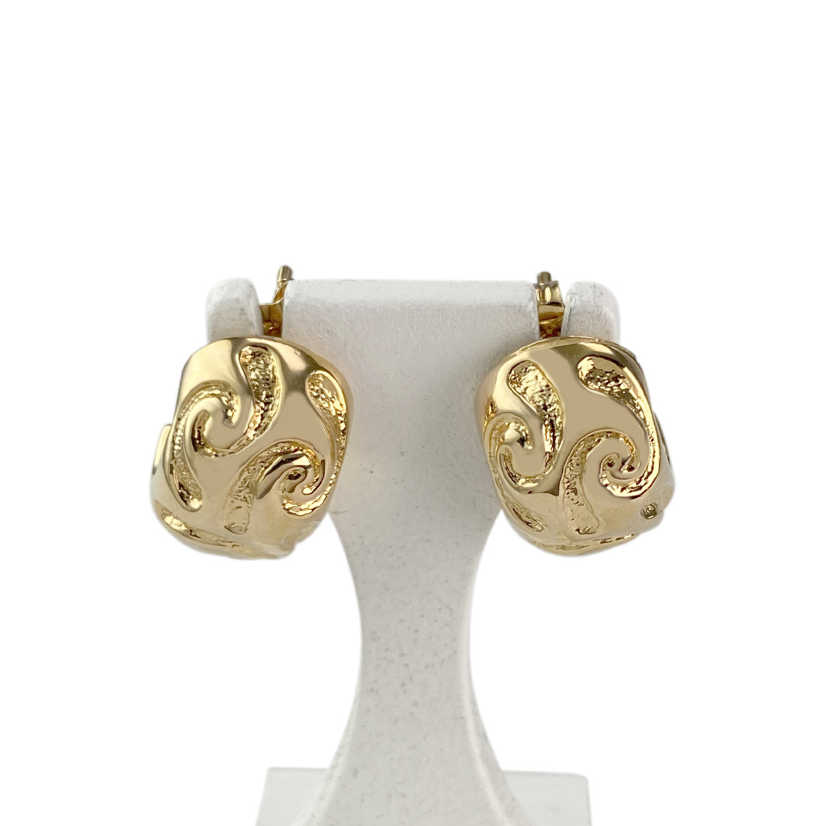 Tweedehands oorbellen in 750 geel goud