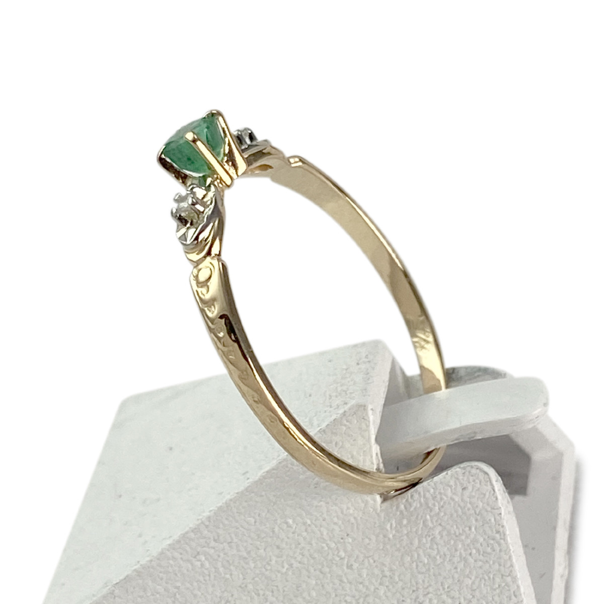 Bague d'occasion or 750 jaune diamants émeraude - vue 2