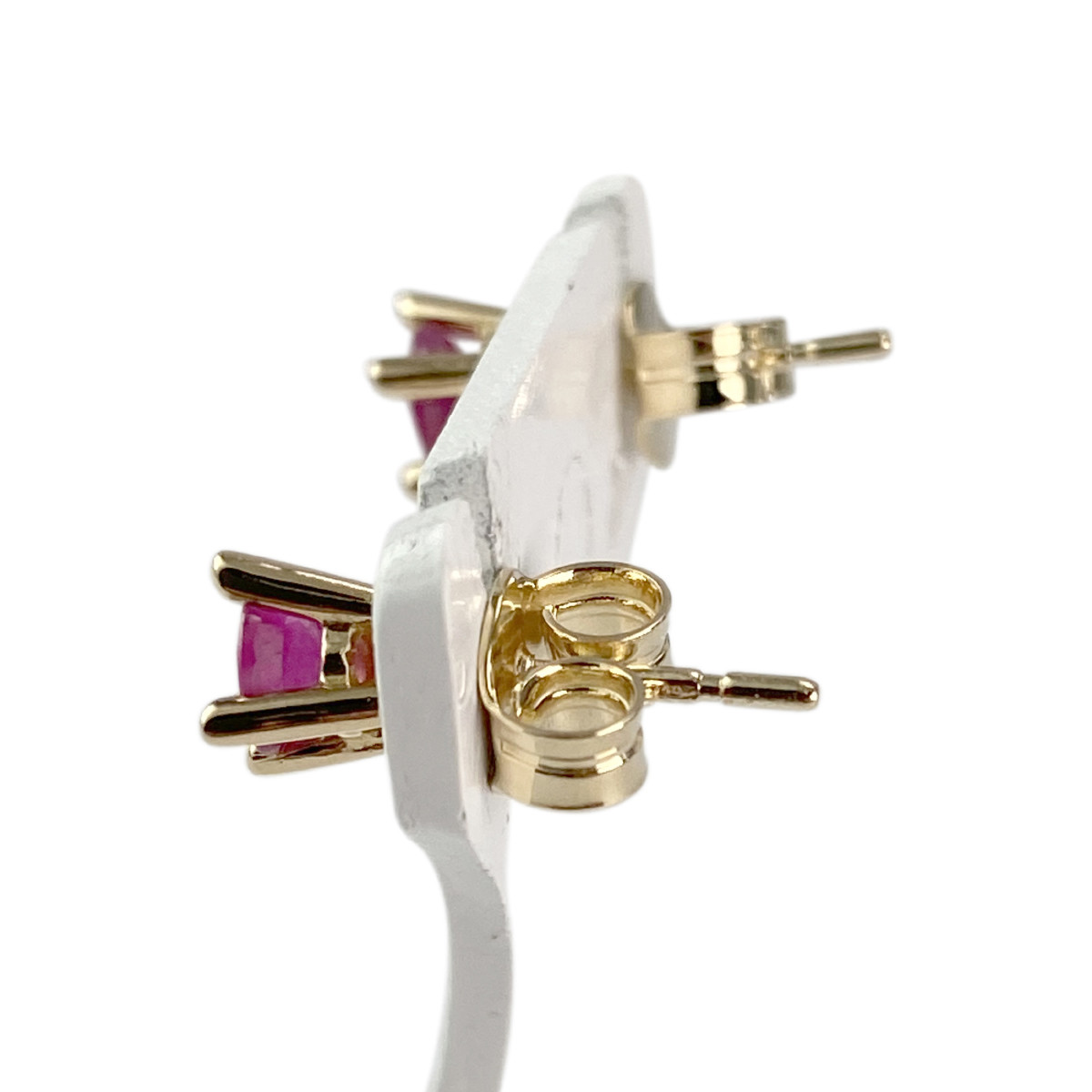 Boucles d'oreilles d'occasion or 750 jaune rubis - vue 2