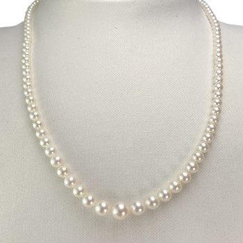 Collier d'occasion or 750 jaune perles de culture du japon.