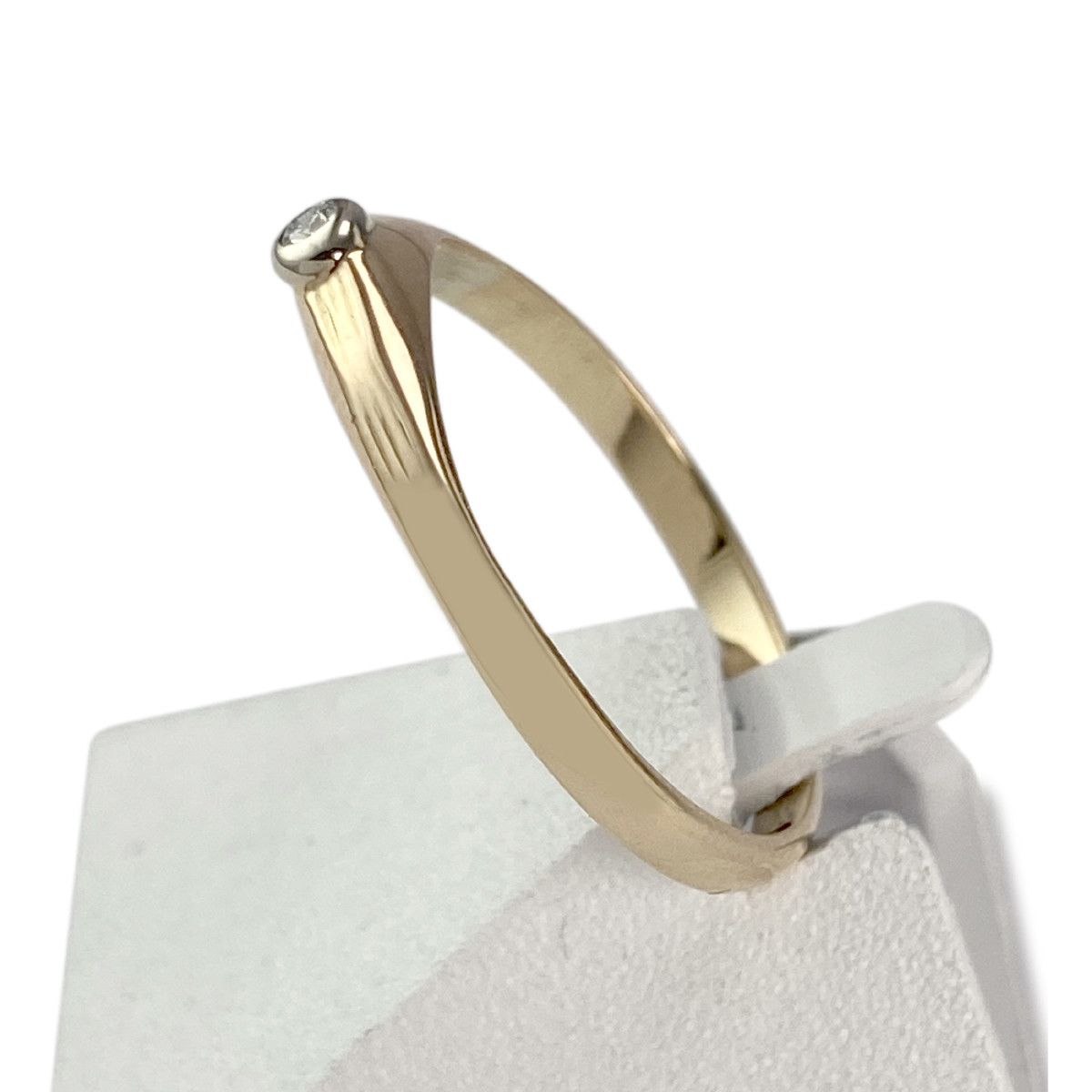 Solitaire d'occasion or 750 jaune diamant - vue 2