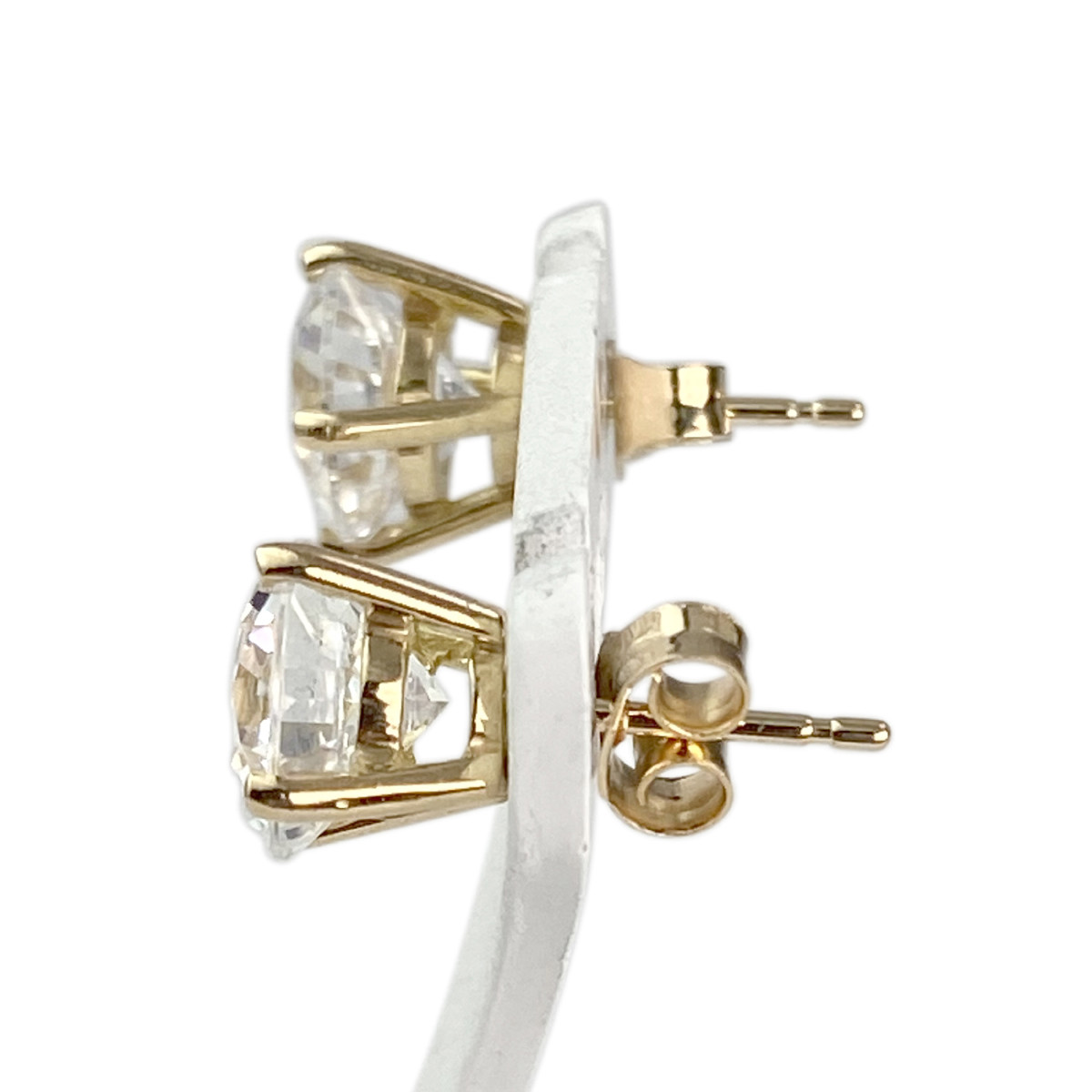 Boucles d'oreilles d'occasion or 750 jaune oxydes de zirconium - vue 2