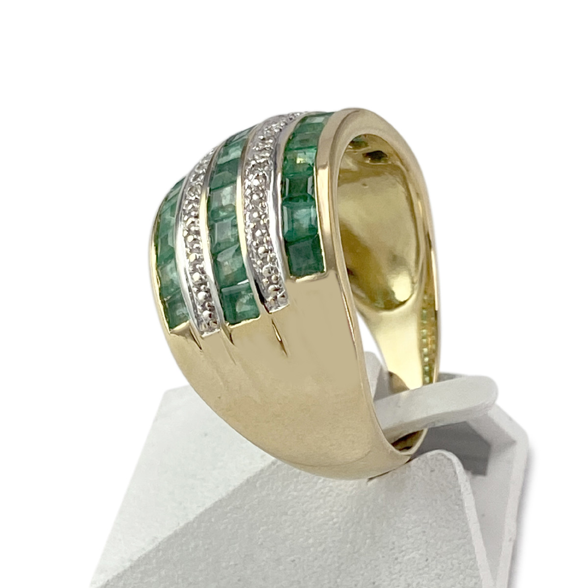 Bague d'occasion or 750 2 tons émeraude diamant - vue 2