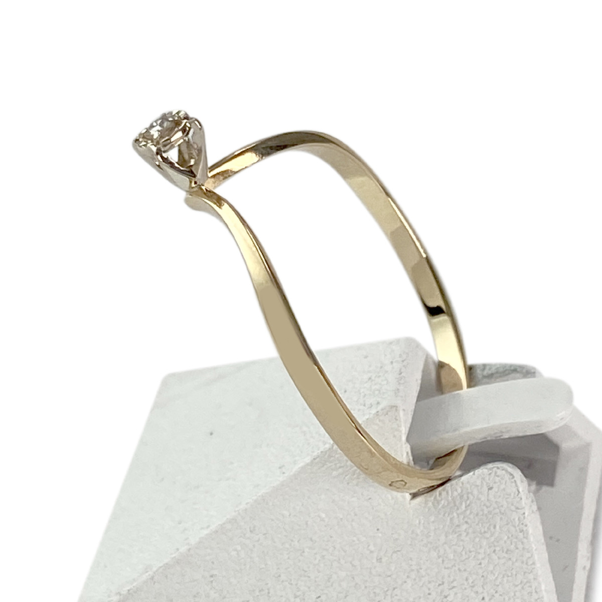 Solitaire d'occasion or 750 jaune diamant - vue 2