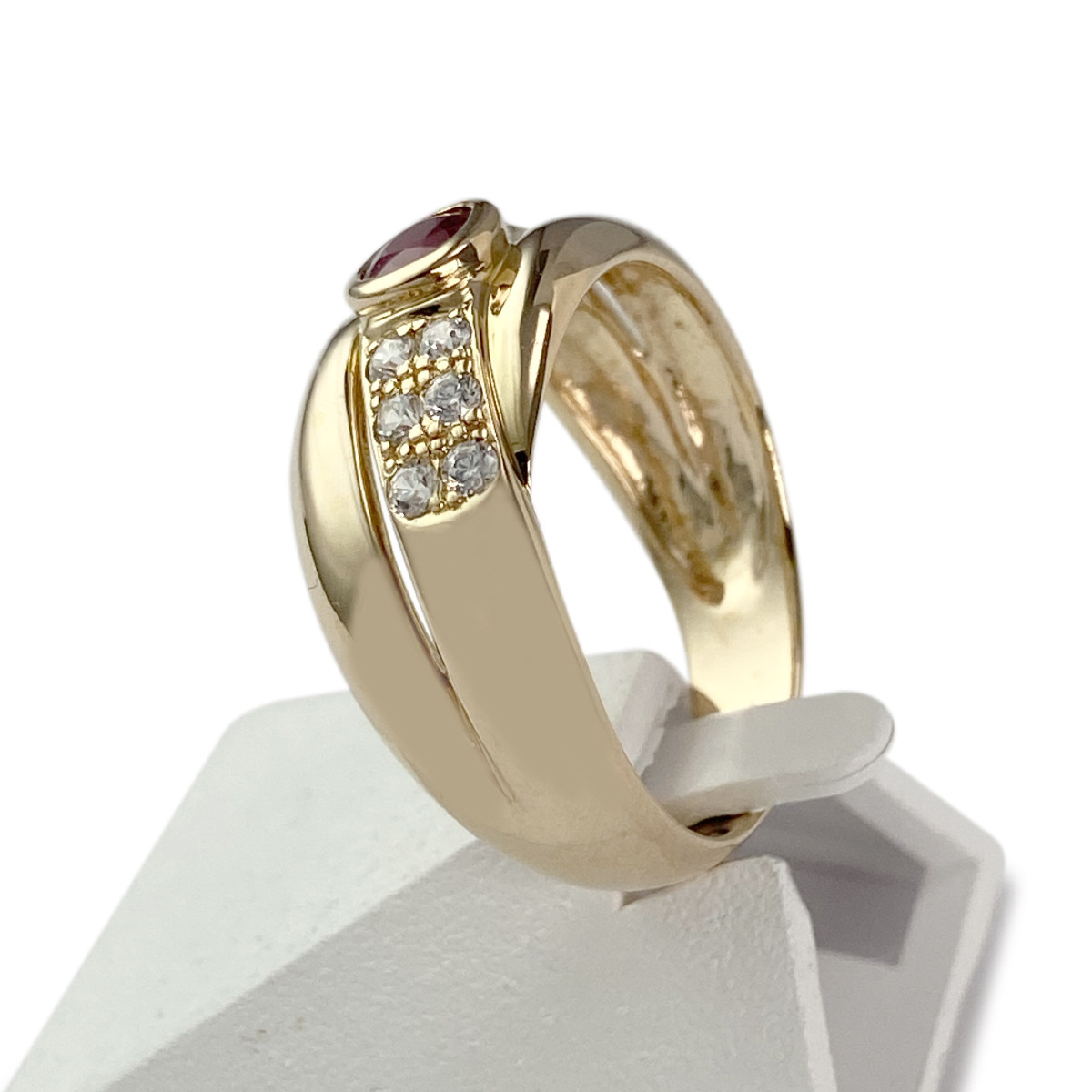 Bague d'occasion or 375 jaune rubis oxyde de zirconium - vue 2